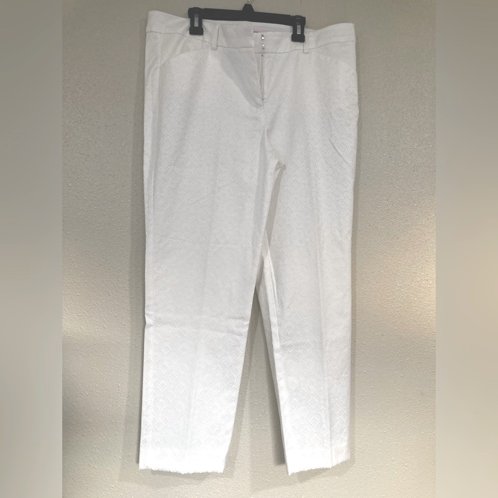NWOT Zac & Rachel plus size white ankle pants